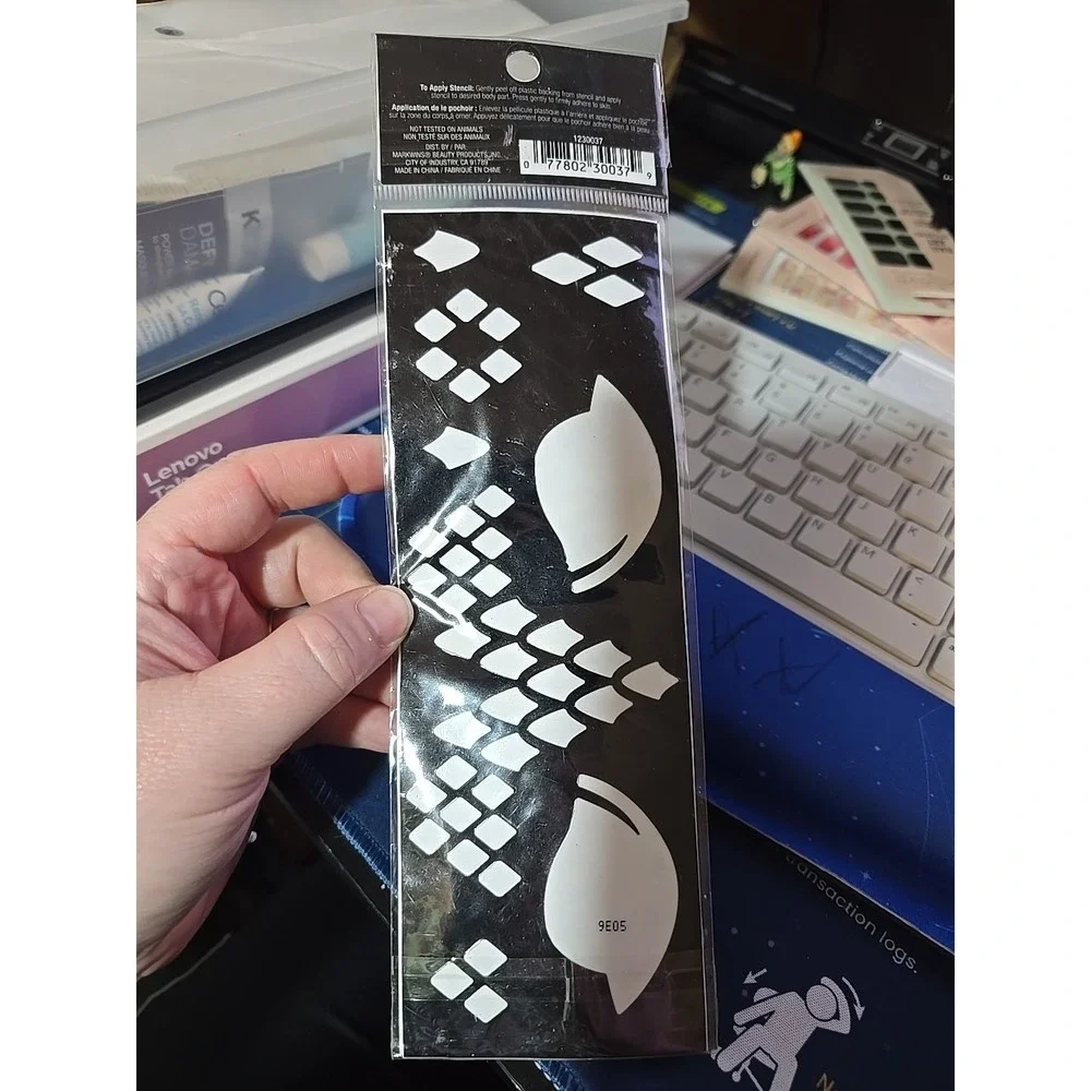 Wet N Wild Face and Body Stencil Pack Serpent Goddess NIPS 1230037 Black & White